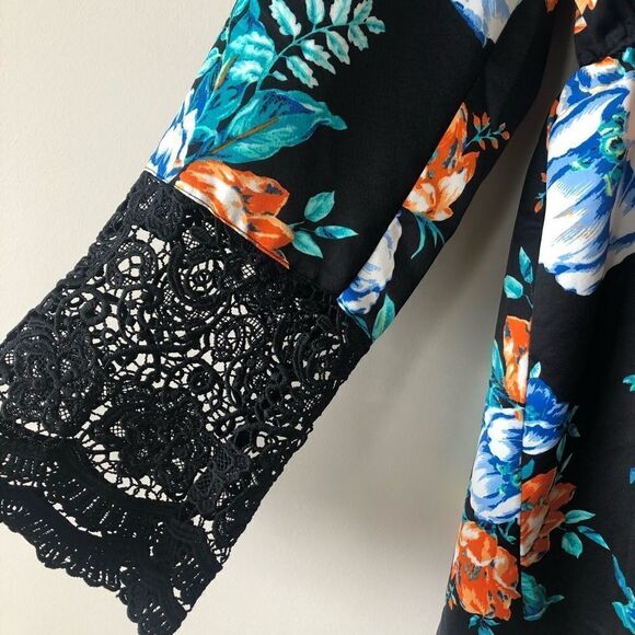 Minkpink Bloom Lace Sleeve Romper - Picture 4 of 7